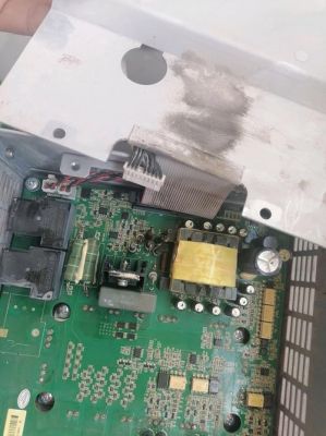 丅CL32E181电源主板（c32e320b电源板维修）