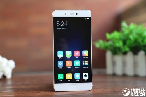 小米5s是2.5D的吗(小米5s多大)-图1 小米5s是2.5D的吗(小米5s多大)-图1
