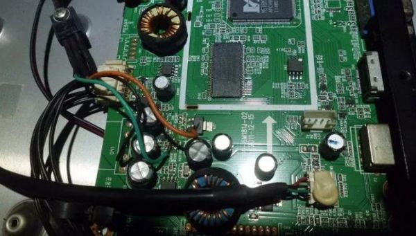 液晶电视主板维修学校(组装液晶电视主板维修)-图3 液晶电视主板维修学校(组装液晶电视主板维修)-图3