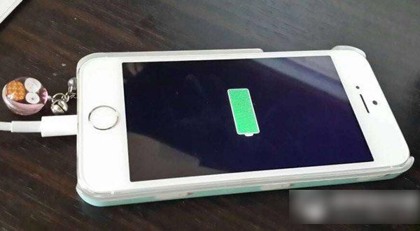 5s充电发烫(iphone5s充电发热严重)-图2 5s充电发烫(iphone5s充电发热严重)-图2