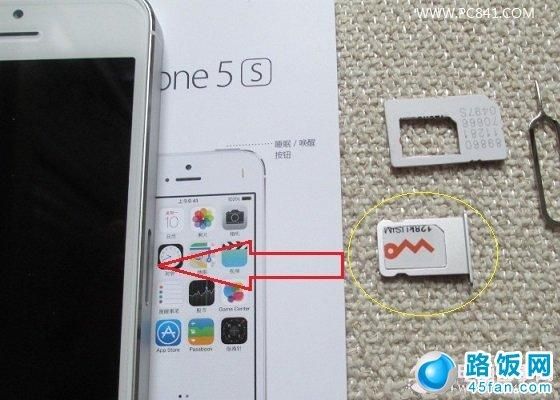 苹果5s卡托怎么放卡（iphone5手机卡怎么装）-图1