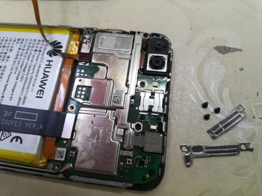 华为畅享5s如何换电池(华为畅享5s换电池教程)-图1 华为畅享5s如何换电池(华为畅享5s换电池教程)-图1