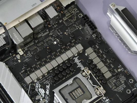 mt8227主板(vt8237a主板)-图3 mt8227主板(vt8237a主板)-图3