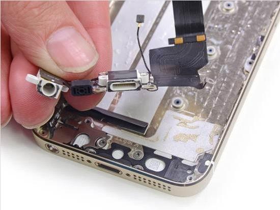 5s排线螺丝位置(iphone5s排线螺丝位置)-图2 5s排线螺丝位置(iphone5s排线螺丝位置)-图2